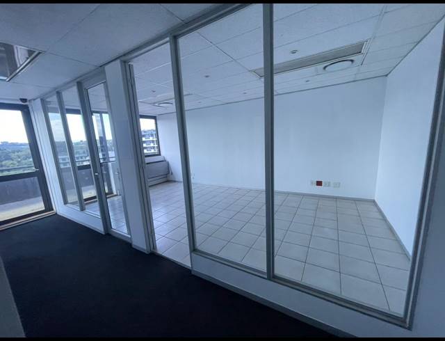 222M² OFFICE TO LET IN ROSEBANK
